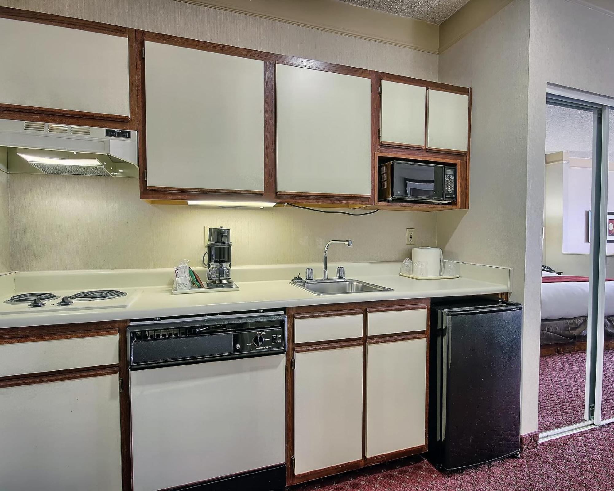 Comfort Suites Parkersburg South Mineral Wells Номер фото