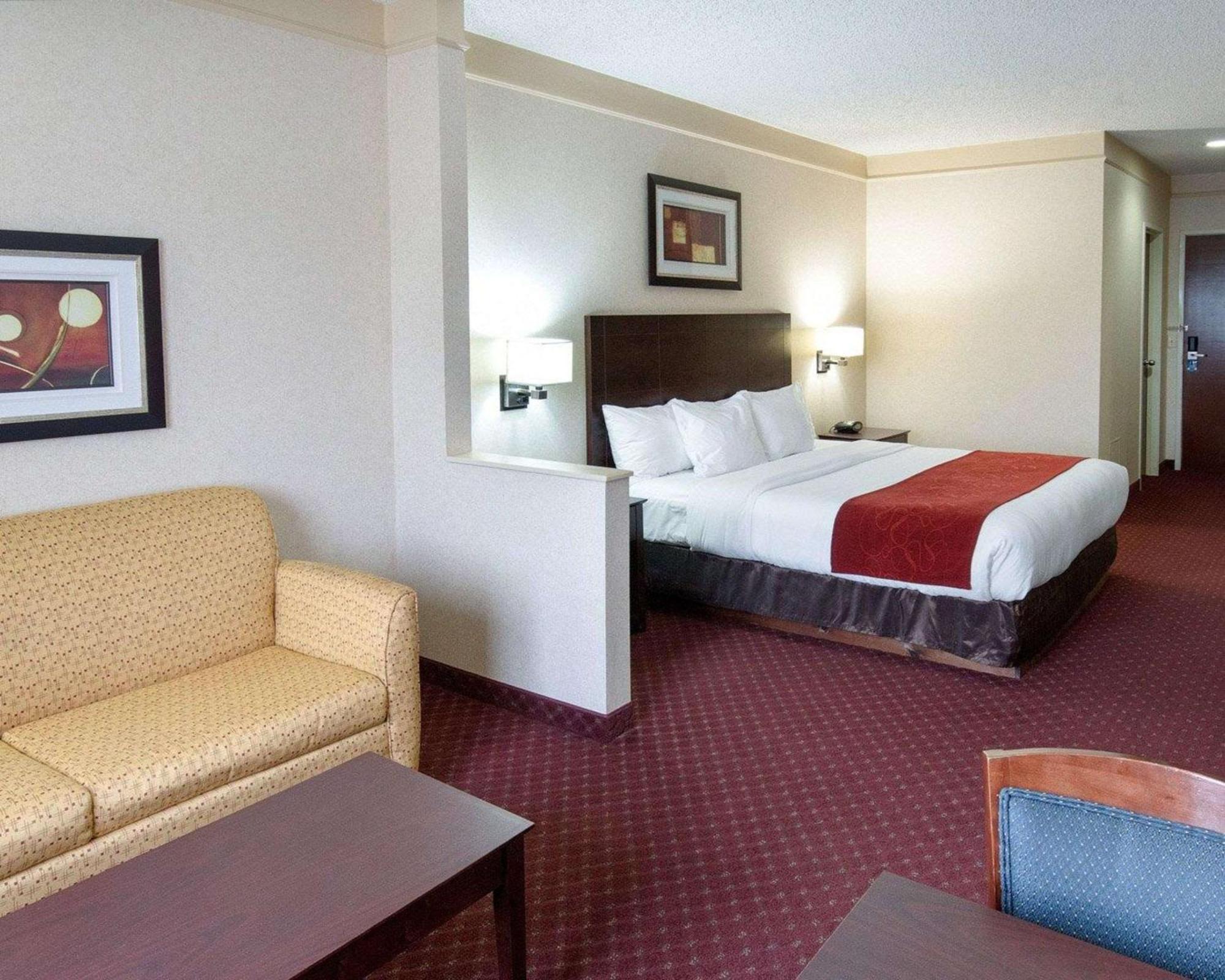 Comfort Suites Parkersburg South Mineral Wells Екстер'єр фото