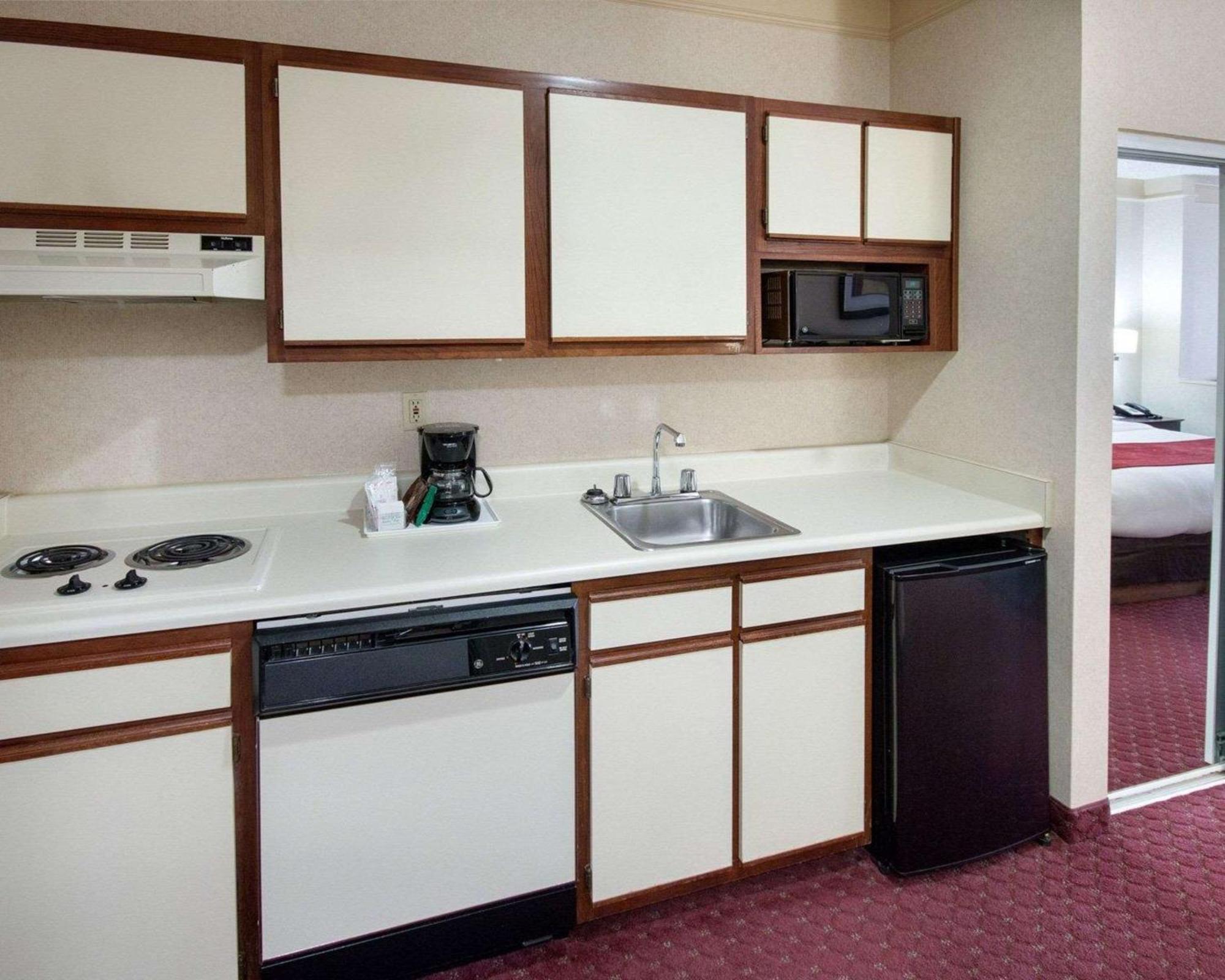 Comfort Suites Parkersburg South Mineral Wells Екстер'єр фото